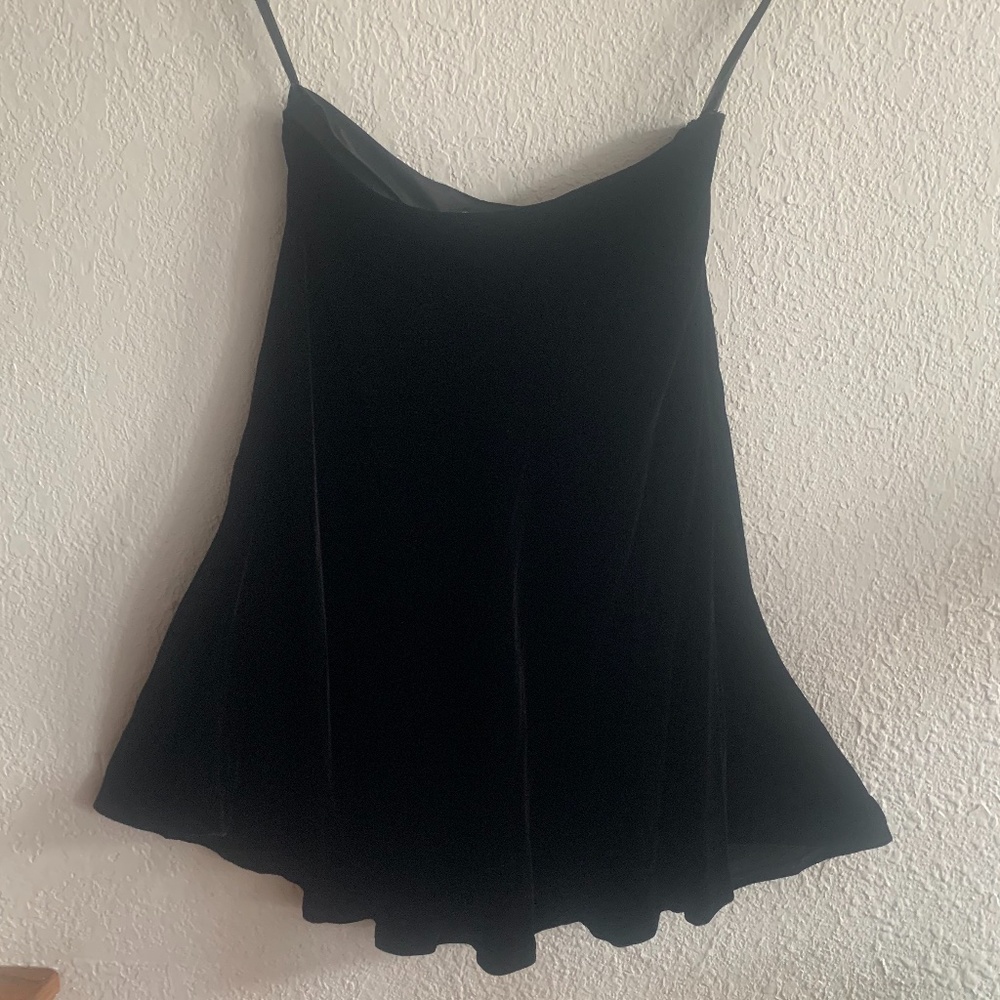 🖤Ann Taylor women’s black velvet mini flared skirt